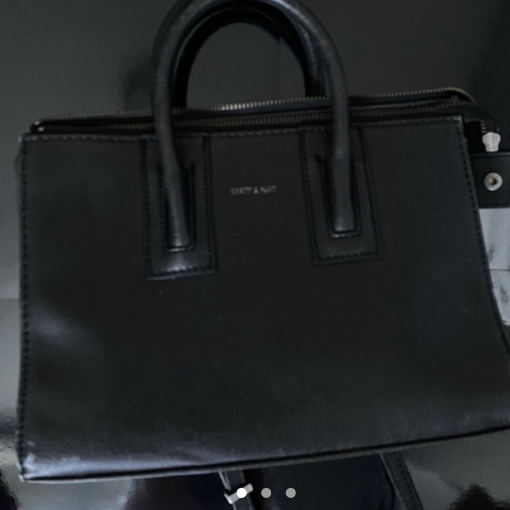 MATT& NAT VEGAN LEATHER BAG WITH STRAP
